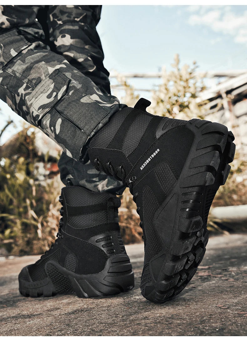 Men's Waterproof and Lightweight Hiking Boots