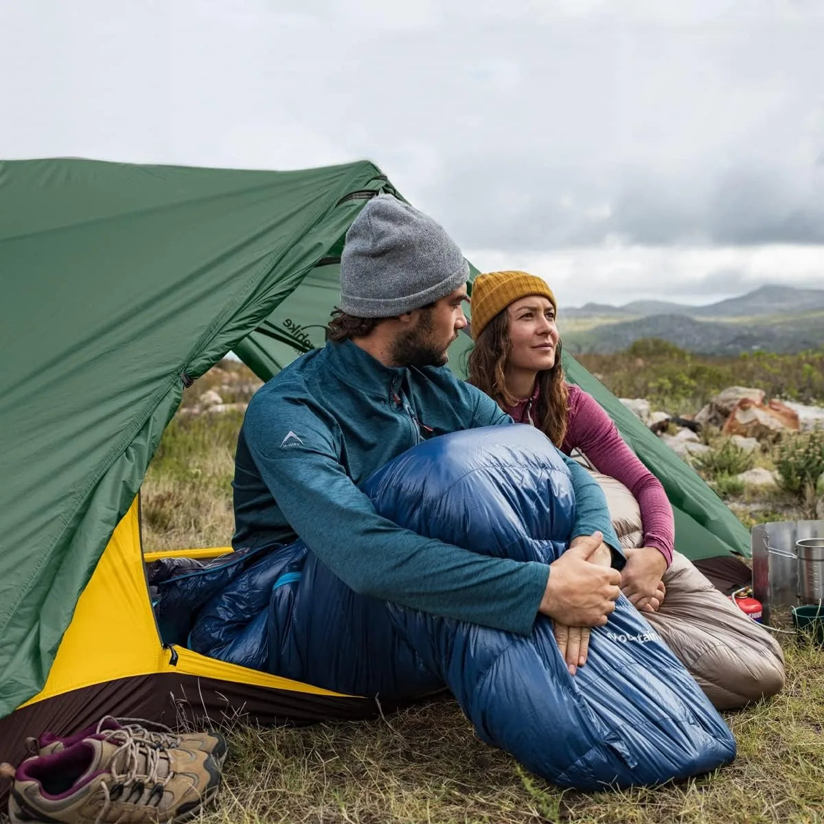 Ultralight Waterproof Tent 2 People 4 Seasons Outdoor Travel Hiking Fishing Tent Double Layers Tent