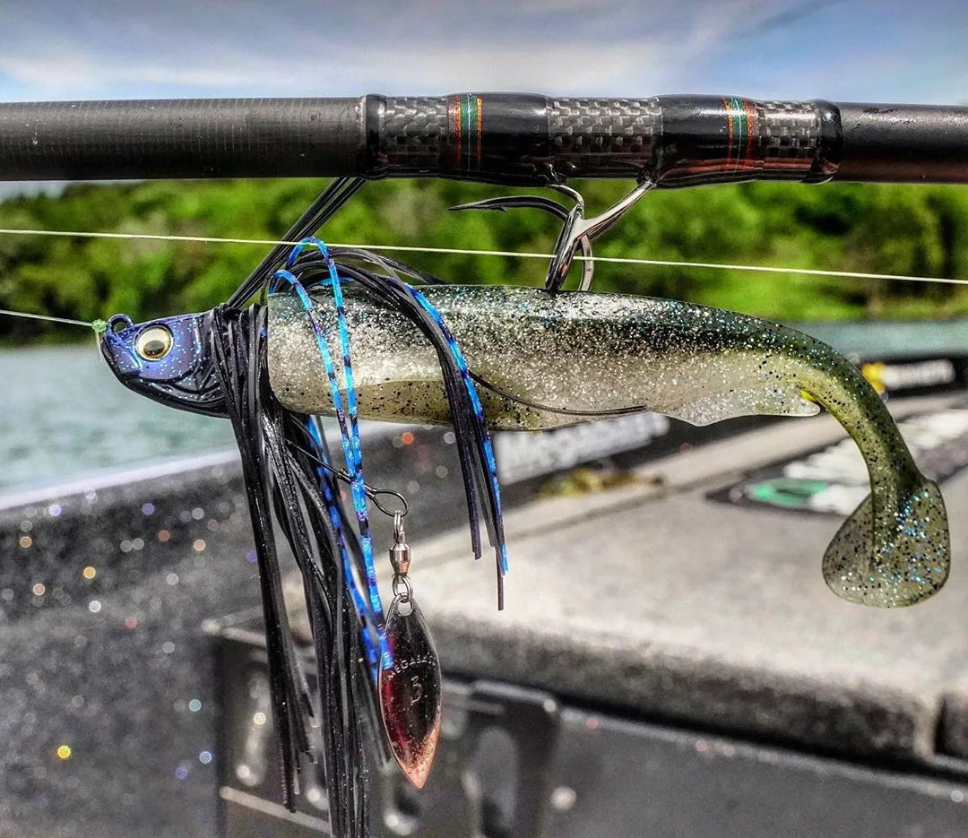 13.5G Spinner Bait Bass Jig Chatter Bait Fishing Lure Chatterbait Fishing Kit Wobblers for Bass Fishing Tackle Fishing Spoon