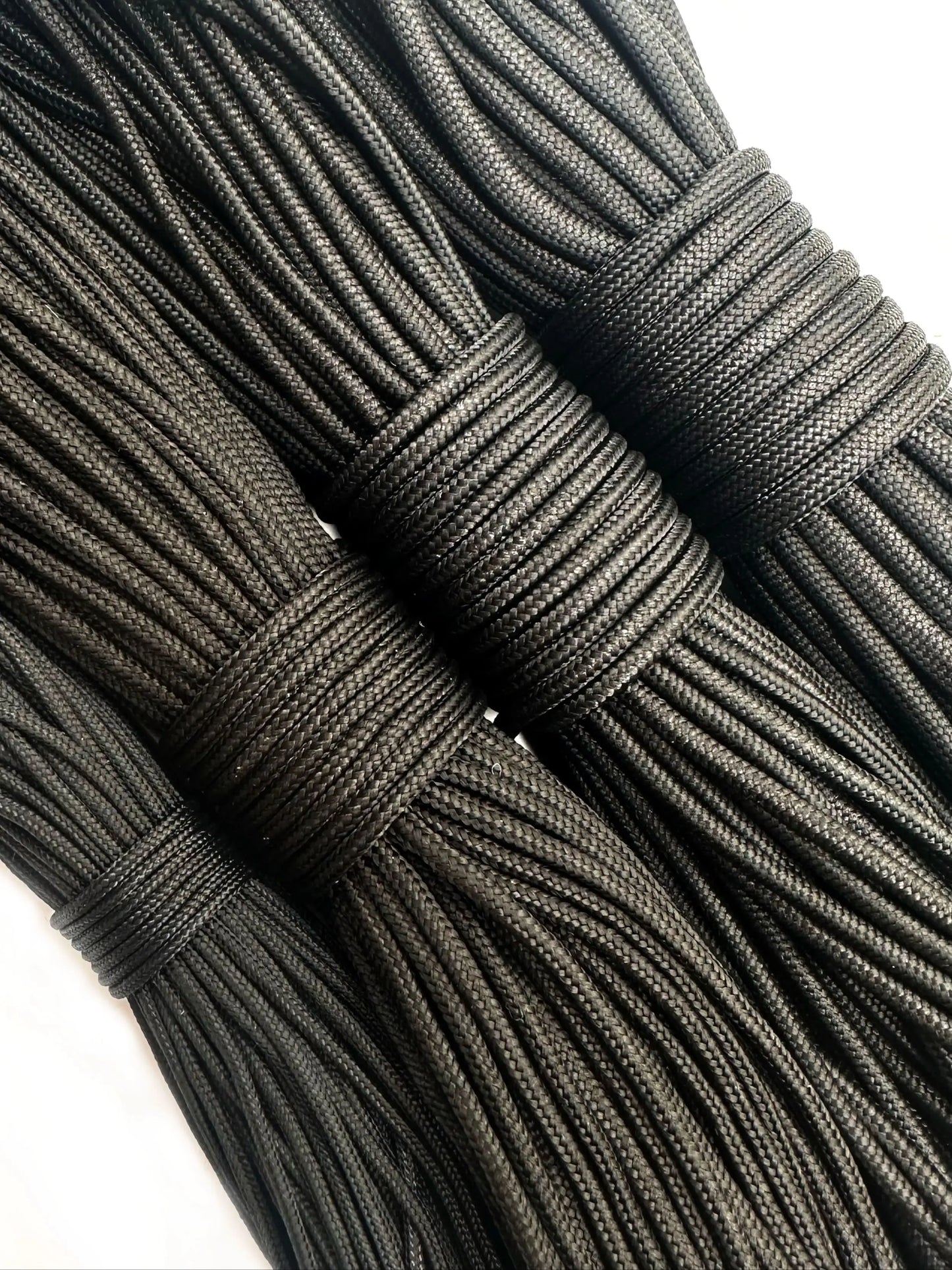 Paracord 1mm/2mm/3mm/4mm/5mm Diameter Parachute Rope Climbing Camping Survival Gear Parachute Rope Bracelet DIY Jewelry Findings