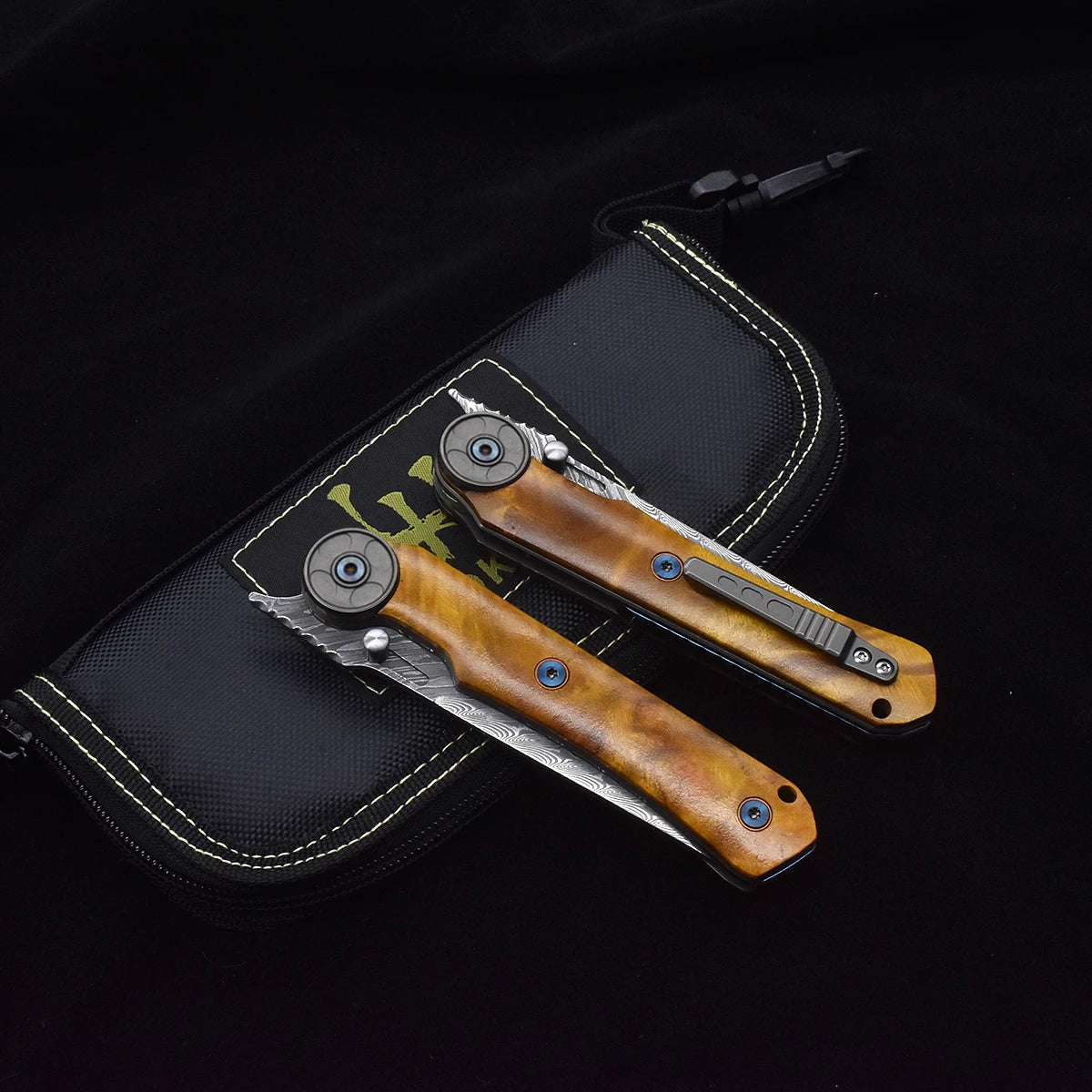 8.23 inch VG10 Damascus steel blade gold camphor wood handle folding knife Christmas gift knife fruit knife outdoor camping EDC