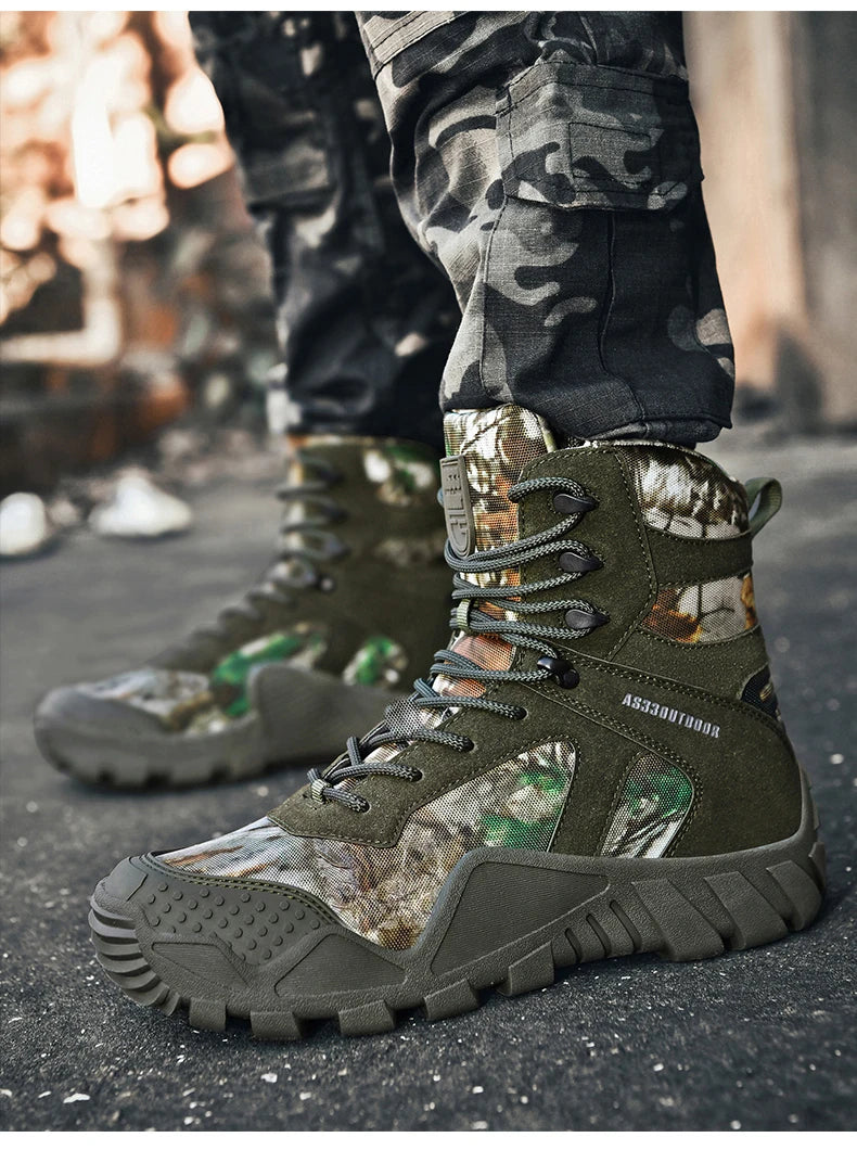 Men's Waterproof and Lightweight Hiking Boots