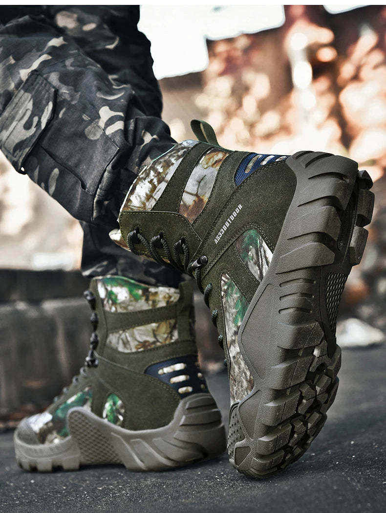 Men's Waterproof and Lightweight Hiking Boots