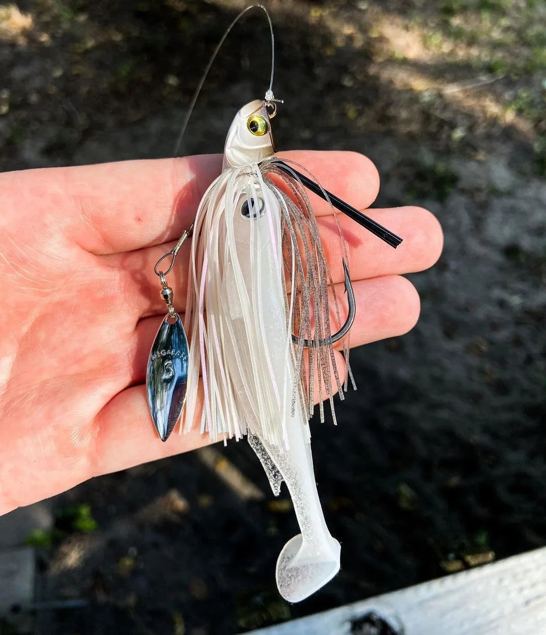 13.5G Spinner Bait Bass Jig Chatter Bait Fishing Lure Chatterbait Fishing Kit Wobblers for Bass Fishing Tackle Fishing Spoon